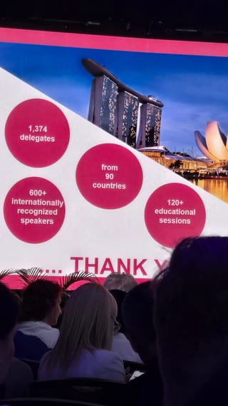 Photograph 2 accompanying the article “Invited Faculty and Chair in ISAPS Singapore 2025”.