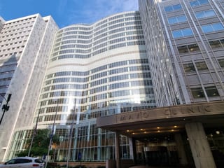 Photograph 2 accompanying the article “Faculty in MAFAC Mayo Clinic 2025”.