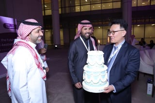 Photograph 13 accompanying the article “Invited Faculty at Saudi FACE 2025”.