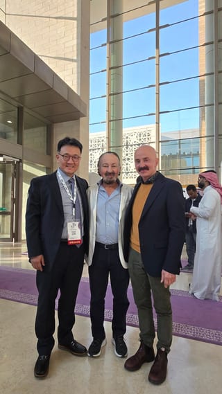 Photograph 10 accompanying the article “Invited Faculty at Saudi FACE 2025”.